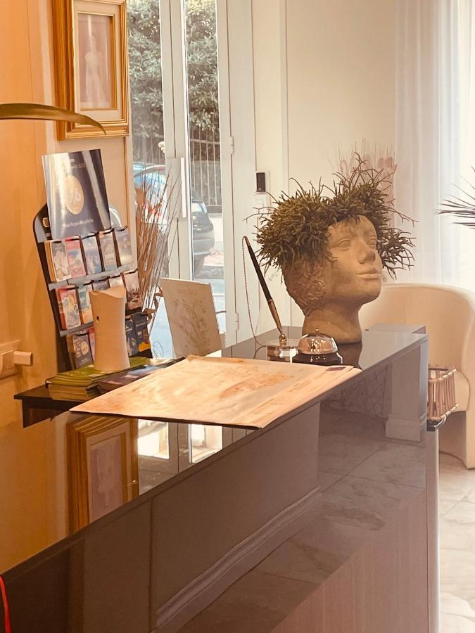 Hotel Regina Margherita Bordighera Zewnętrze zdjęcie